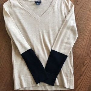 New Club Monaco Agnes 💯% wool sweater